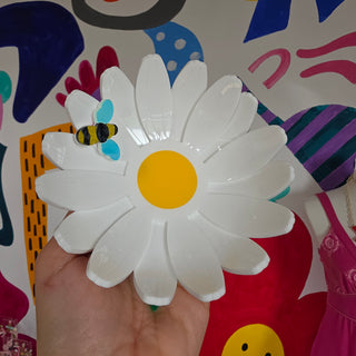 Decorative daisy bowl